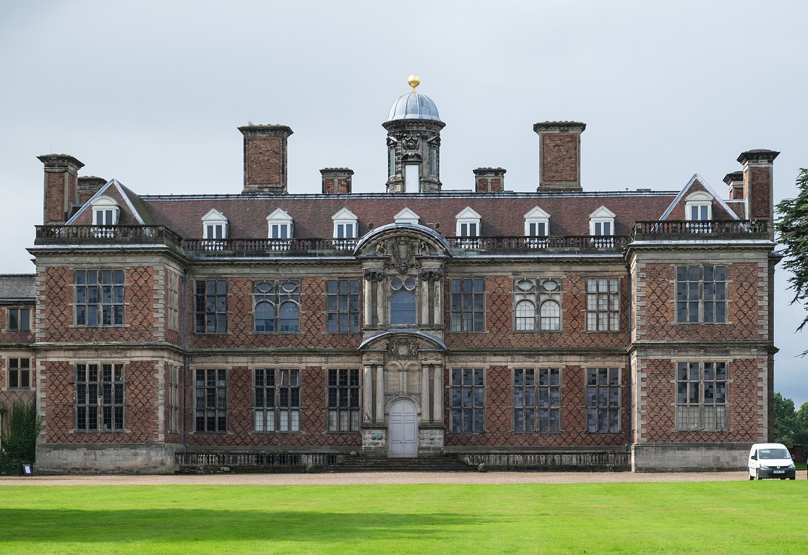 Sudbury Hall. (2023, February 2). In Wikipedia. https://en.wikipedia.org/wiki/Sudbury_Hall